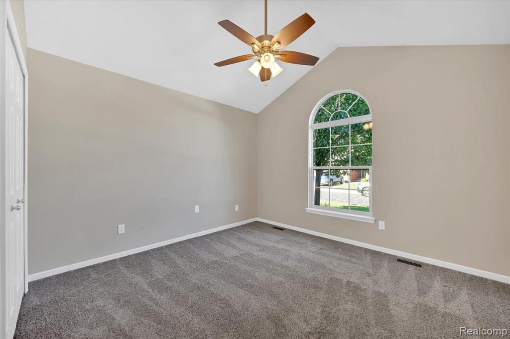 50088 Watling Street, 99, Shelby Twp, MI 48317 — Photo 20