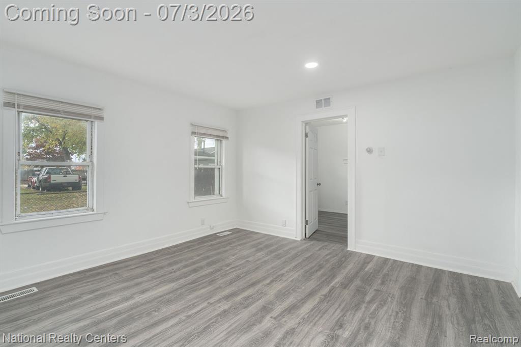 8104 Jackson Avenue, Warren, MI 48089 — Photo 19