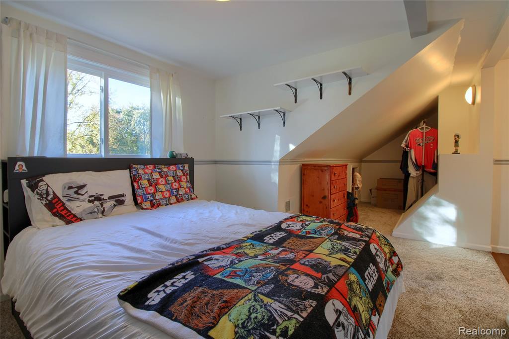 8650 Buffalo Drive, Commerce Twp, MI 48382 — Photo 17