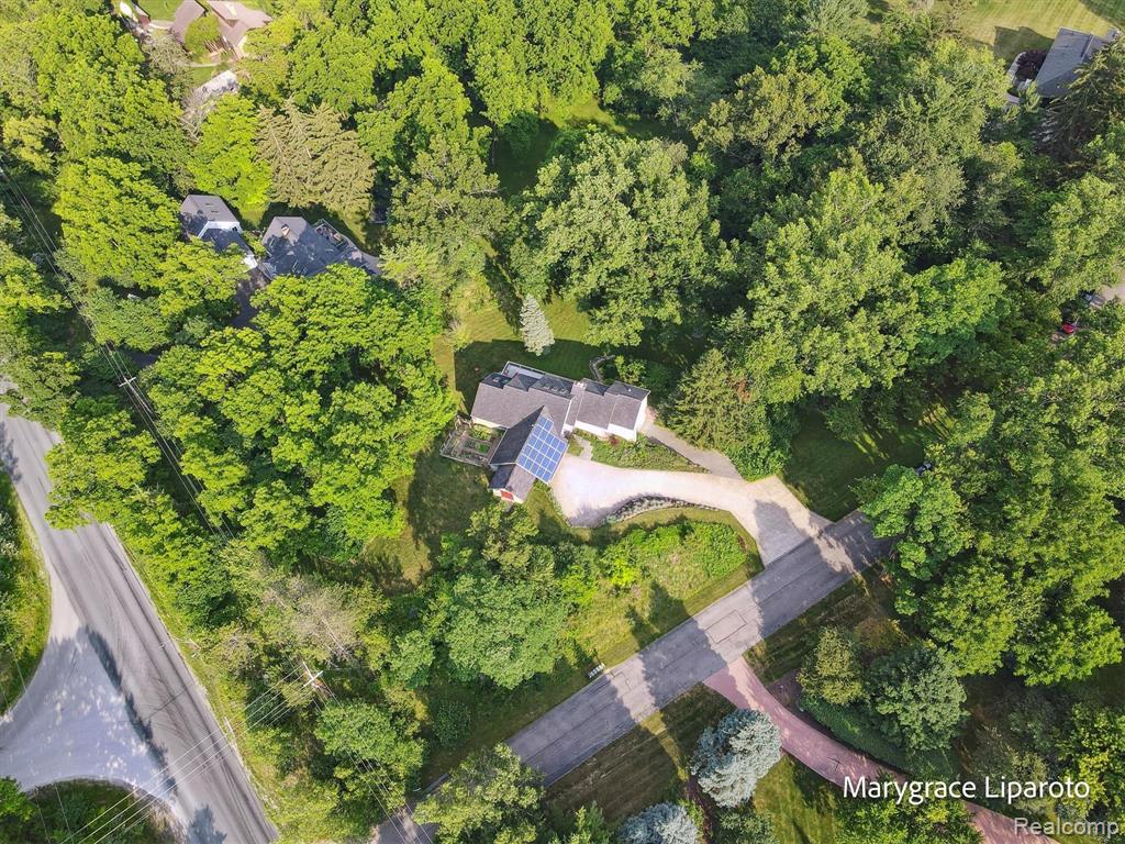 2172 Anns Way, Ann Arbor, MI 48105 — Photo 54