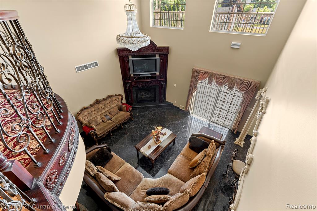 6318 Whitefield Street, Dearborn Heights, MI 48127 — Photo 16