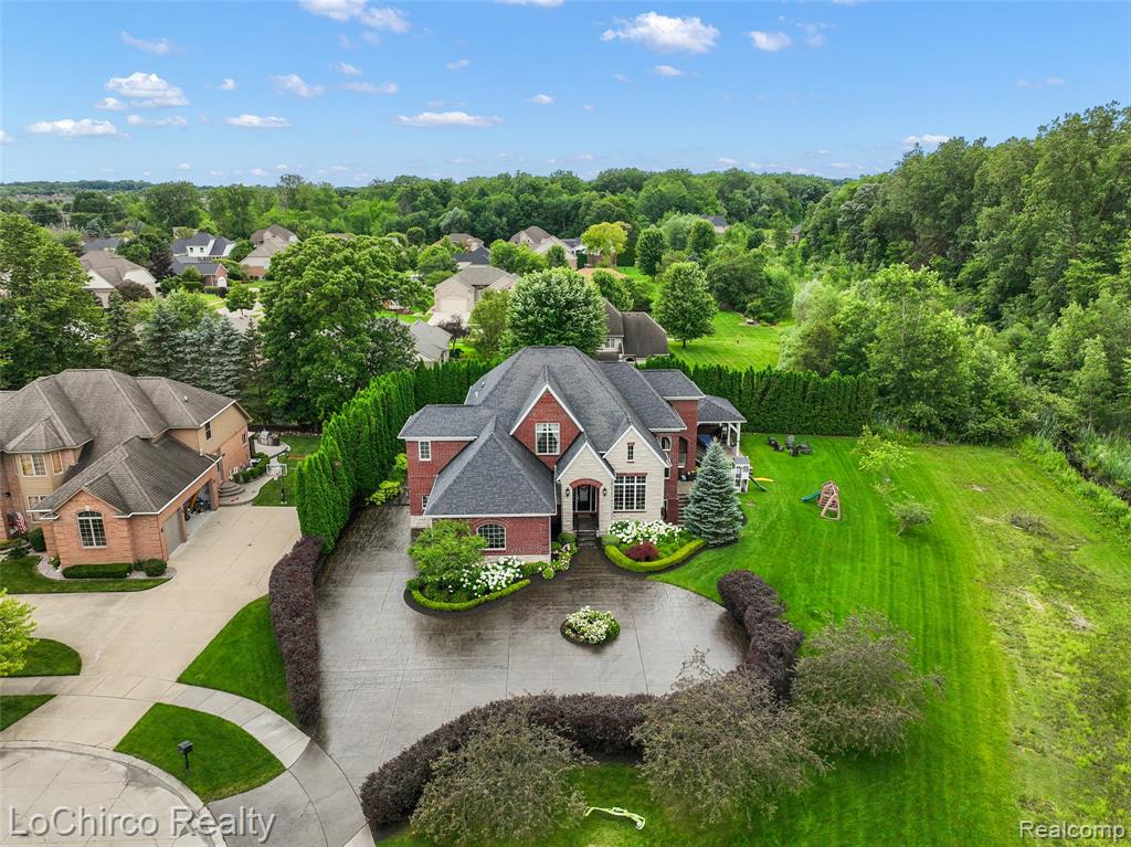 55223 Meadow Ridge Court, Shelby Twp, MI 48316 — Photo 2