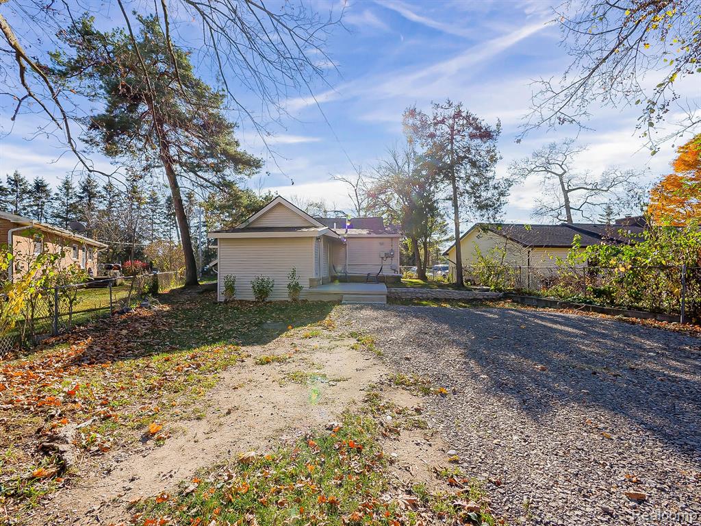 6340 ISLAND LAKE Drive, Brighton, MI 48116 — Photo 26