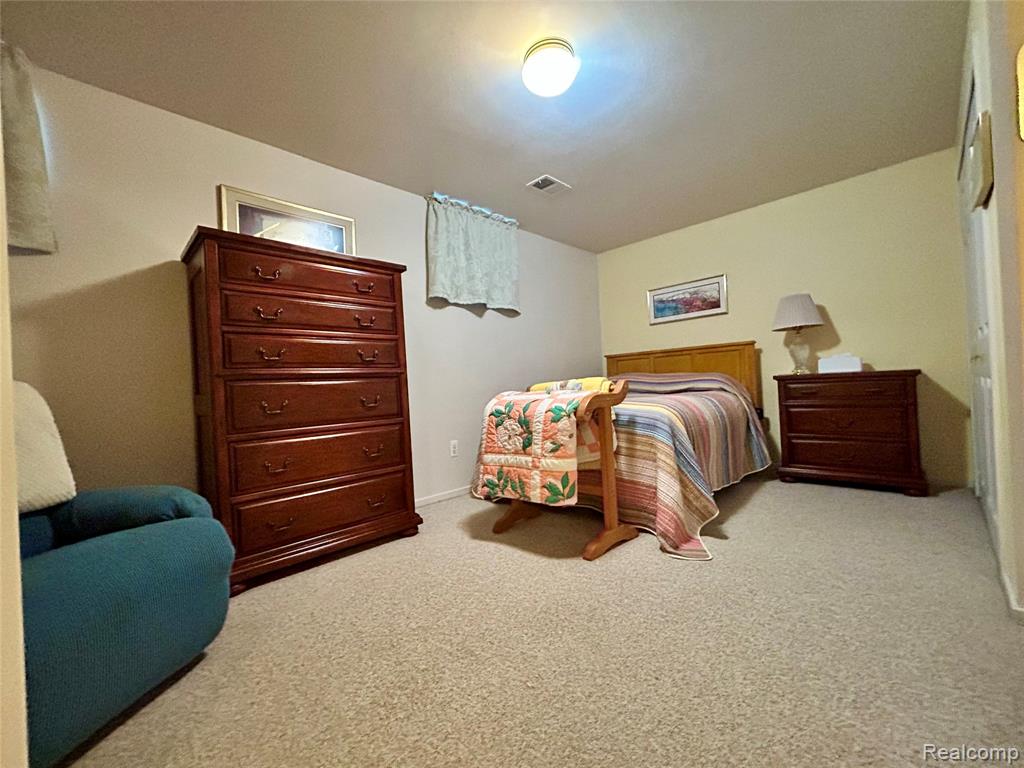 9545 Woodside Circle, Grand Blanc, MI 48439 — Photo 25