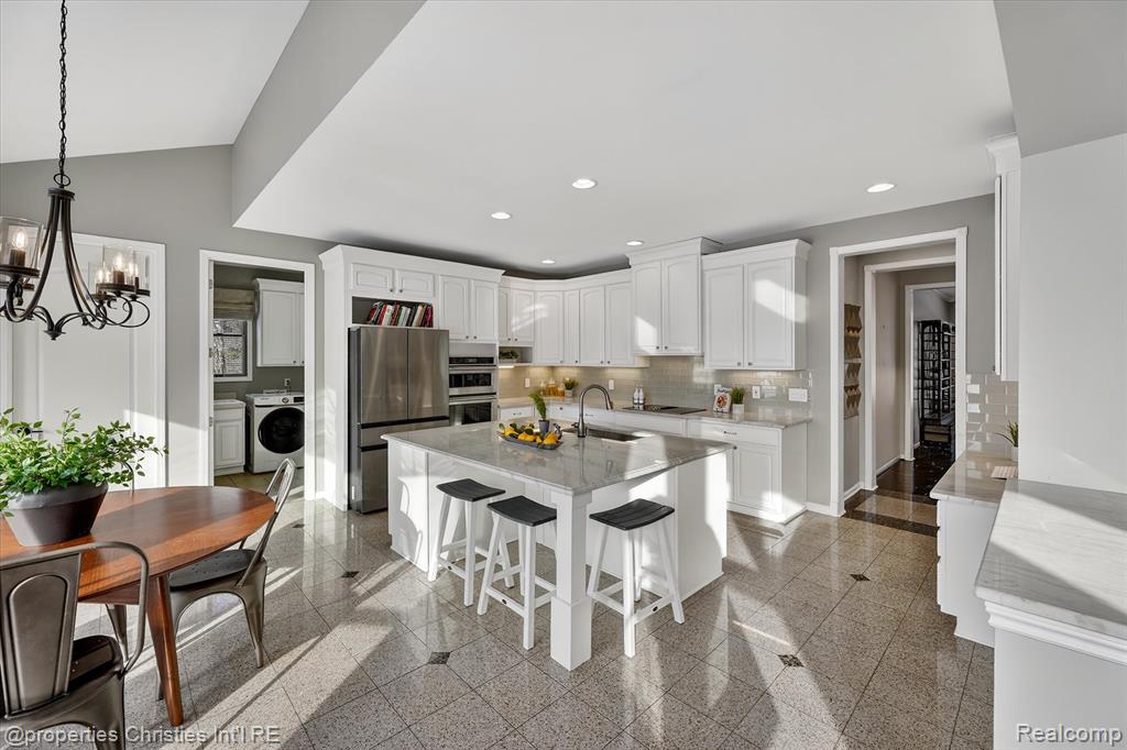 45653 TOURNAMENT Drive N, Northville, MI 48168 — Photo 29