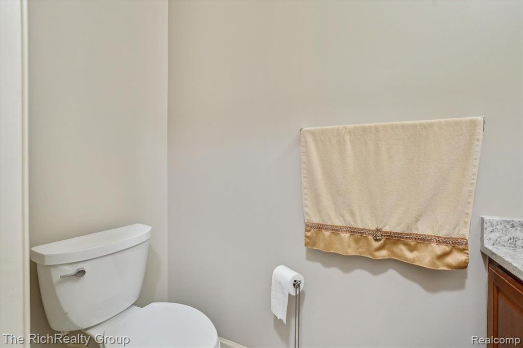 39640 ROCKCREST Lane, Northville, MI 48168 — Photo 27