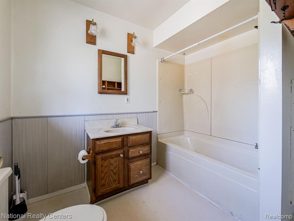 4476 W Allen Road, Howell, MI 48855 — Photo 9