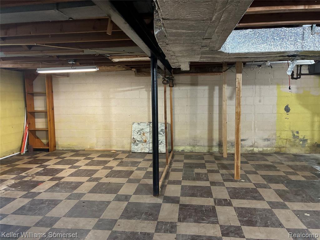 18031 Mott Avenue, Eastpointe, MI 48021 — Photo 11