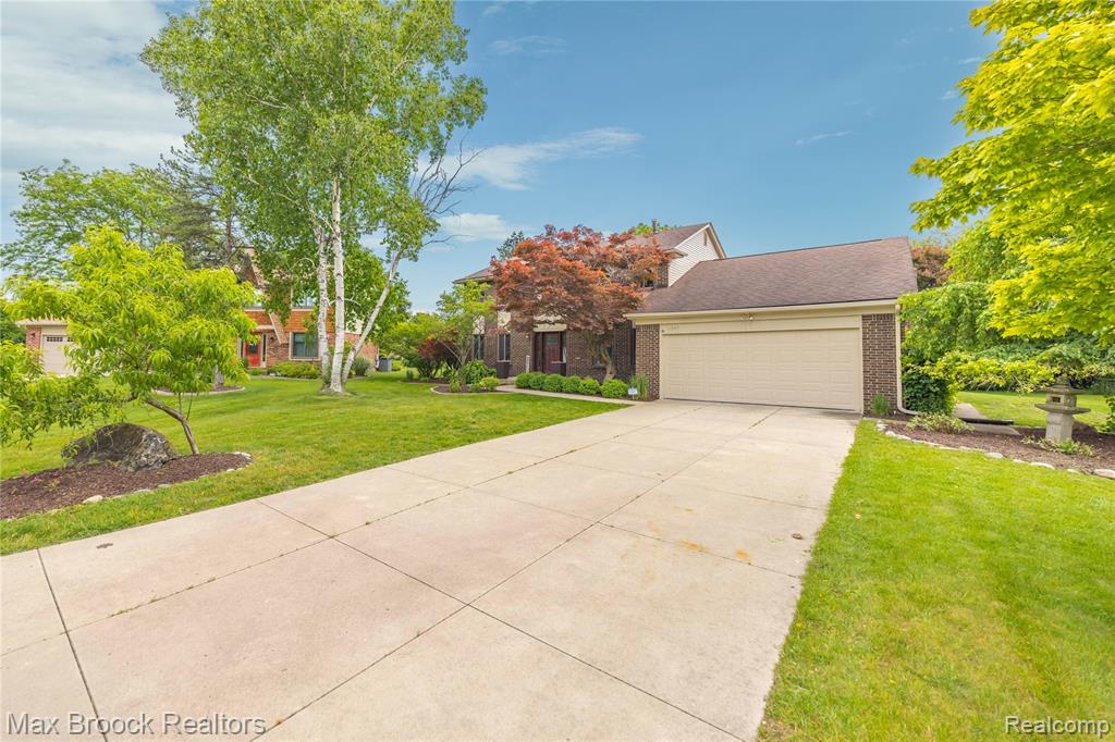 6247 Carpathian Court, West Bloomfield, MI 48324 — Photo 50