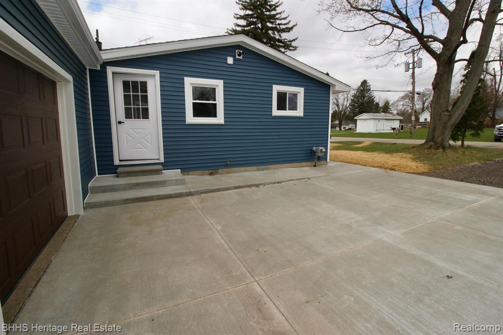 316 MONROE Street, Webberville, MI 48892 — Photo 39