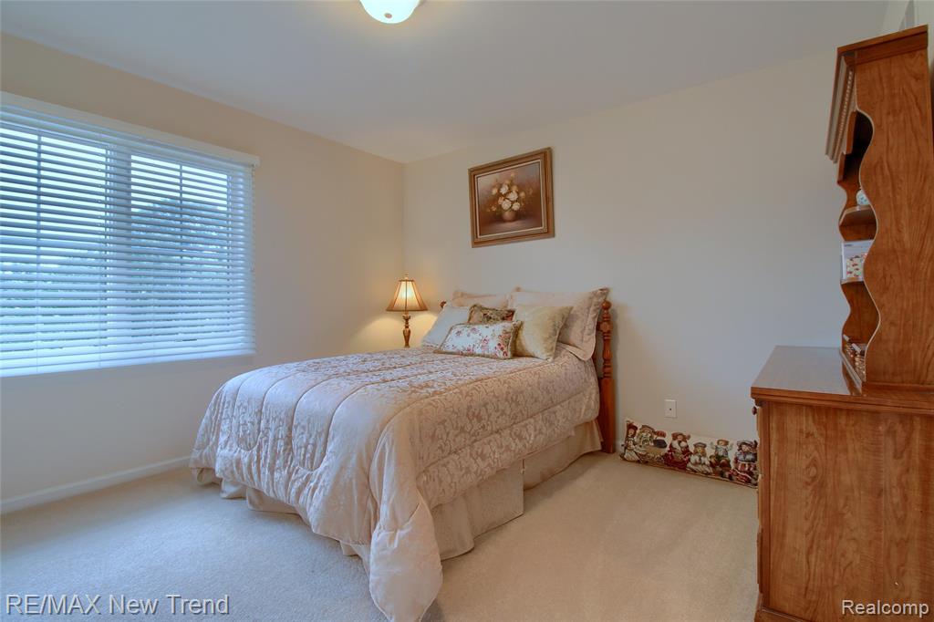 41672 Clemens Circle, Novi, MI 48377 — Photo 33