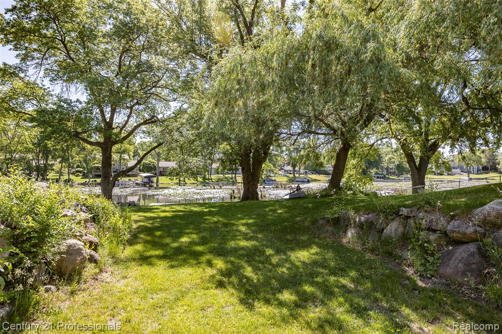 3251 Mann Road, Clarkston, MI — Photo 3