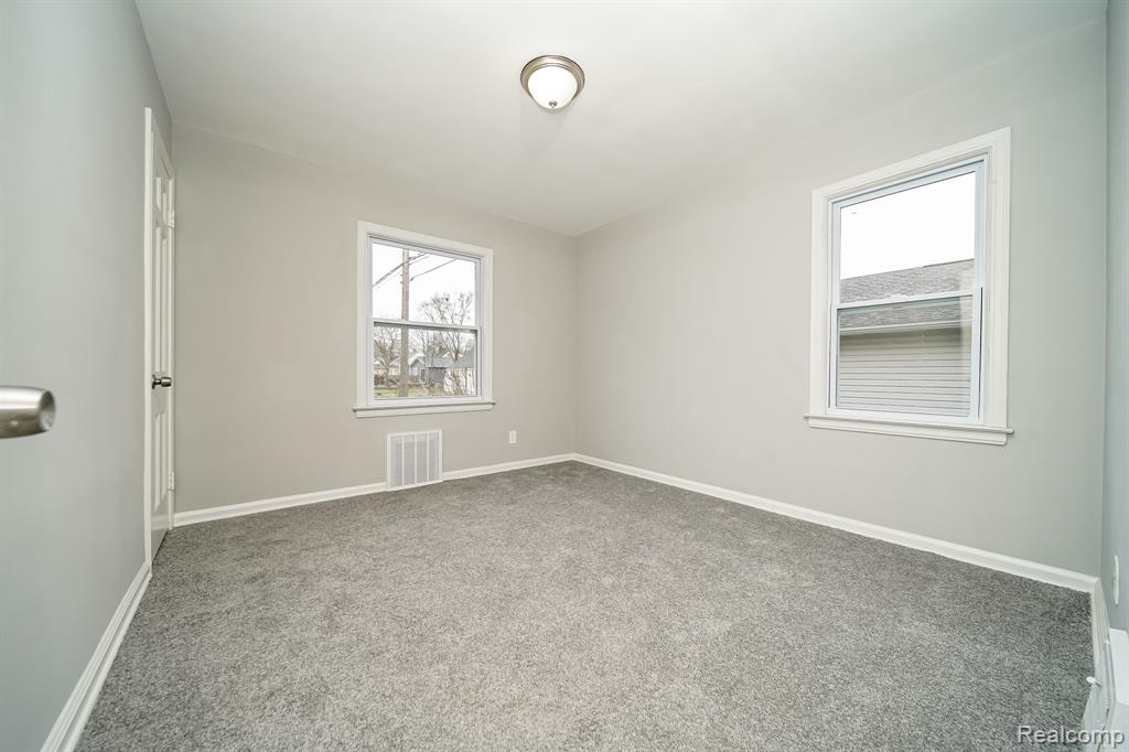 4643 S Hubbard Street, Wayne, MI 48184 — Photo 20