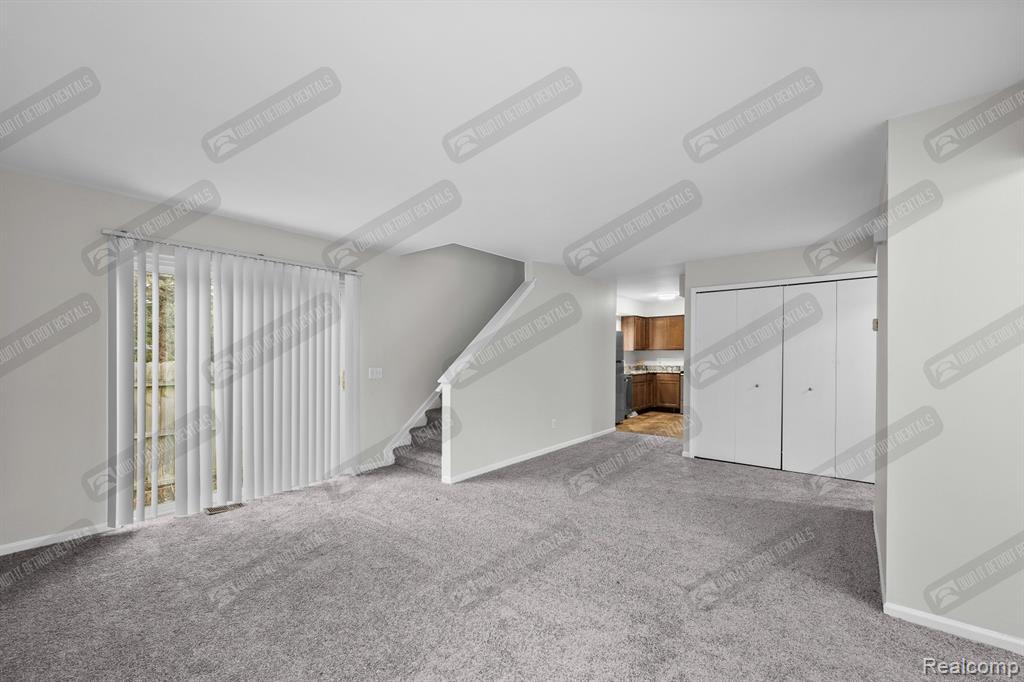 2249 S Commerce Road, Wolverine Lake, MI, 48390