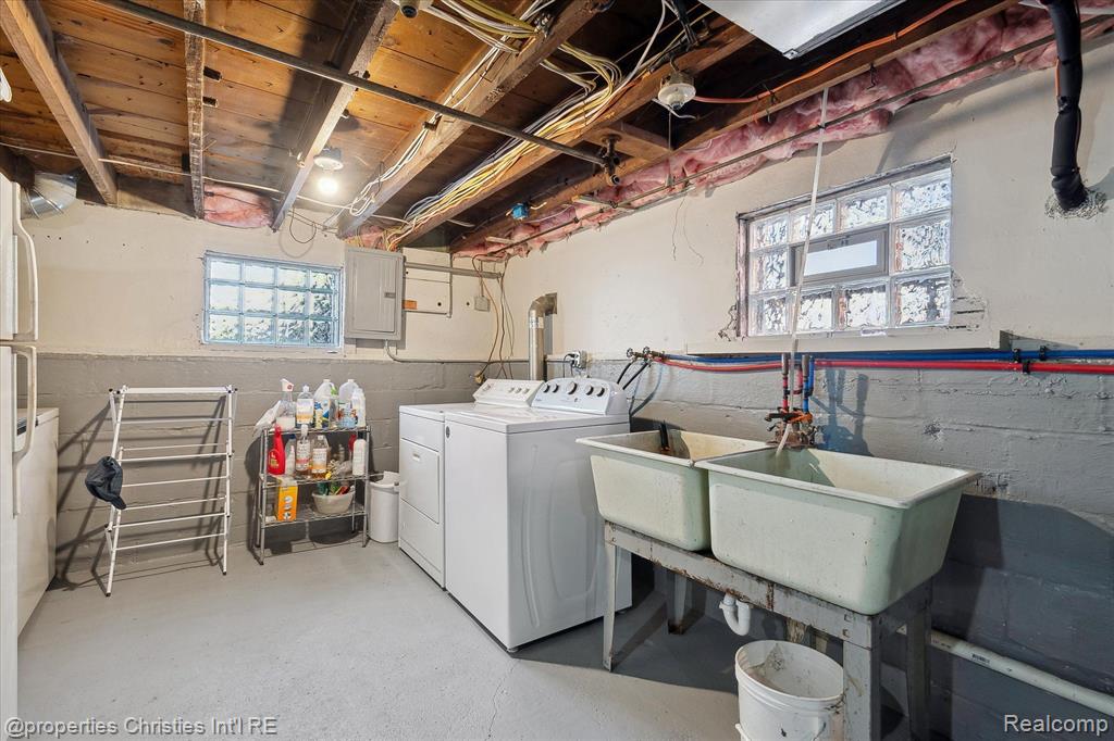712 S LAUREL Street, Royal Oak, MI 48067 — Photo 36