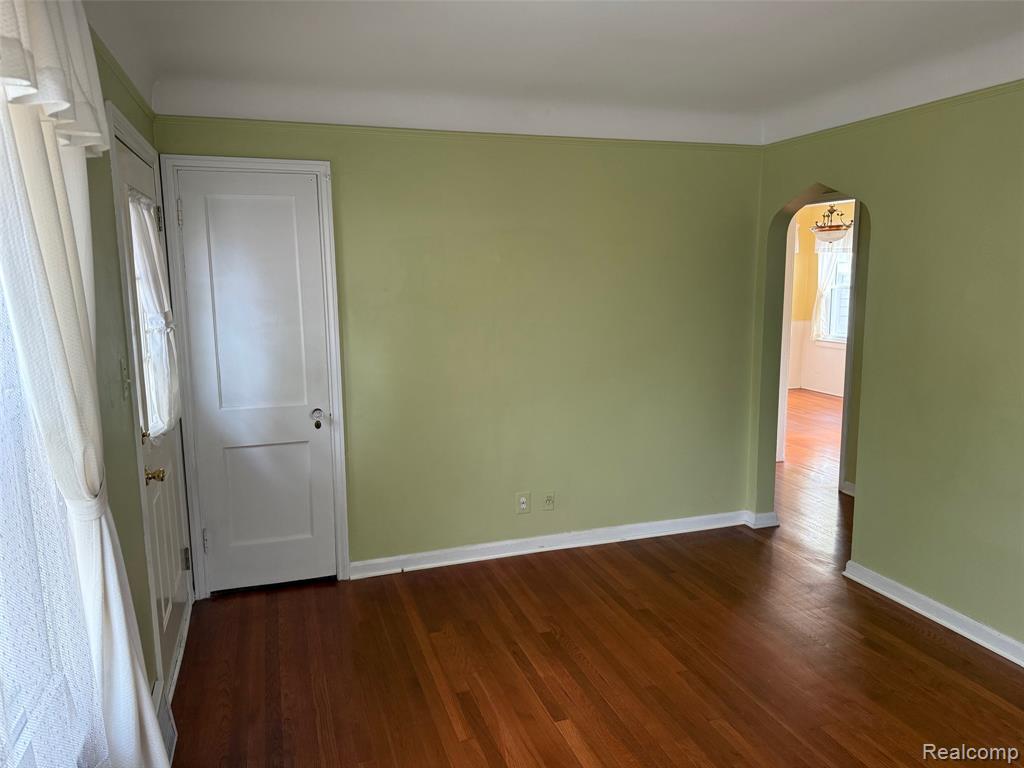 8060 Standard, Center Line, MI 48015 — Photo 9