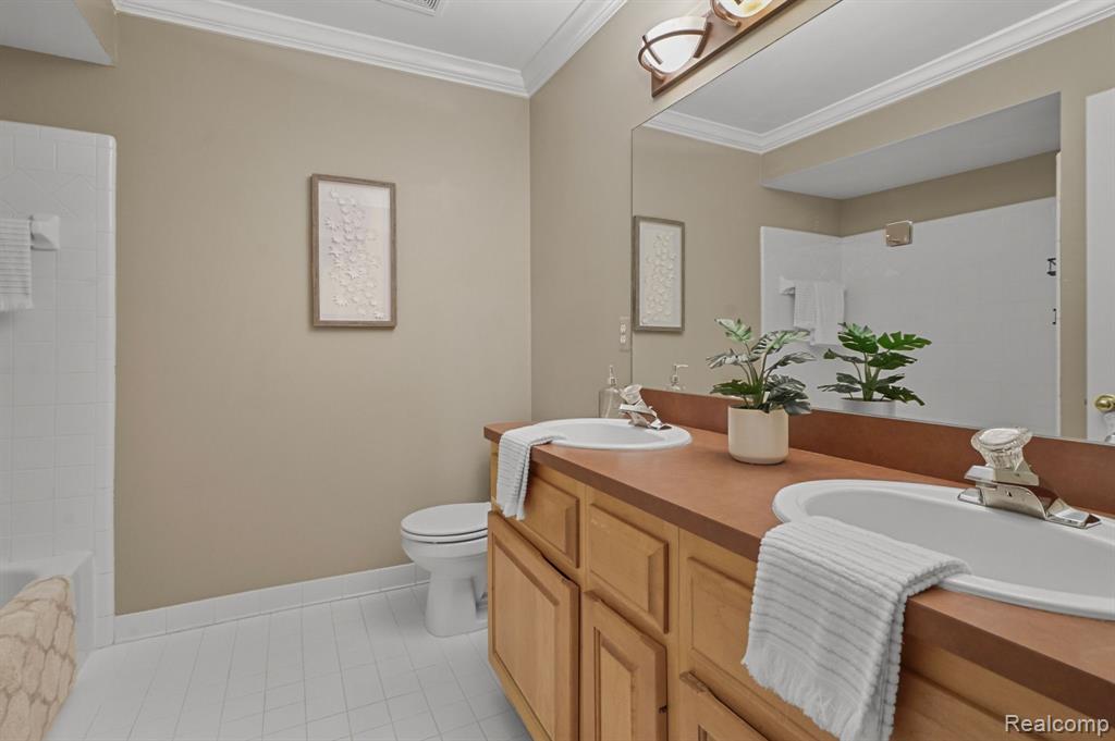 55511 BOARDWALK Drive, Shelby Twp, MI 48316 — Photo 21