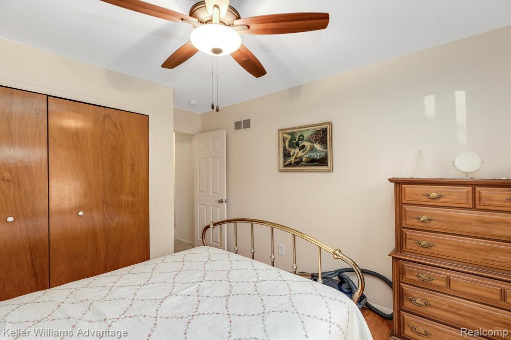 44284 SUFFOLK, Canton, MI 48187 — Photo 24