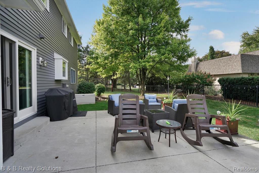 6750 Wing Lake Road, Bloomfield Hills, MI 48301 — Photo 43