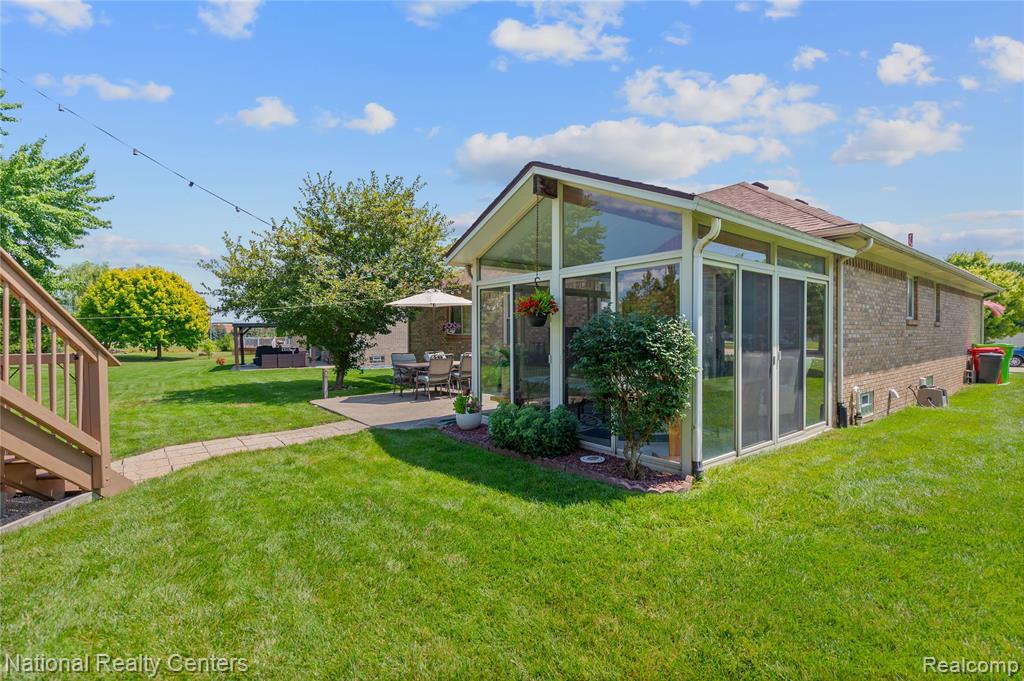 50049 Dove Lane, Chesterfield, MI — Photo 15