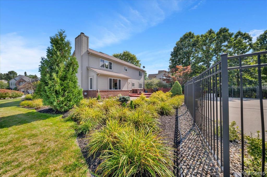 5365 Seminole Court, Commerce Twp, MI 48382 — Photo 57