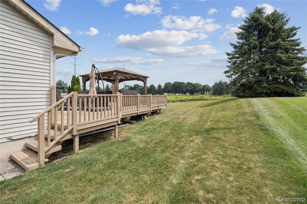 493 Cloverview Lane, Howell, MI 48843 — Photo 48