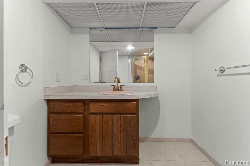 7423 Amboy Street, Dearborn Heights, MI 48127 — Photo 34