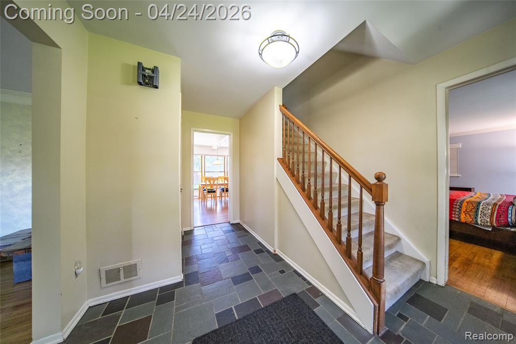 24531 Bloomington Drive, Franklin, MI 48025 — Photo 6