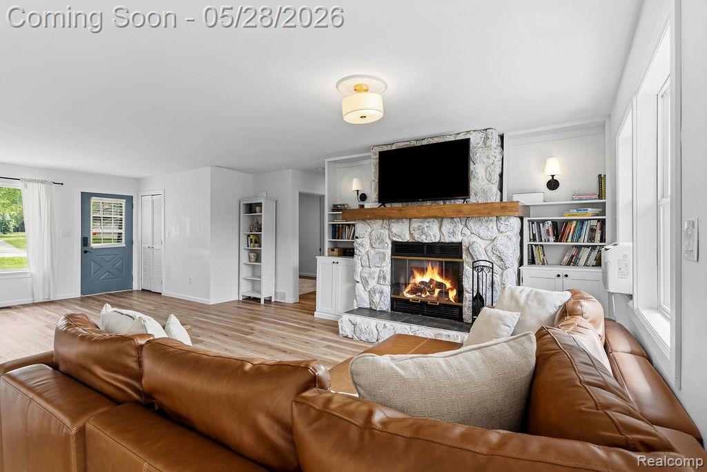 233 Peninsula Lake Drive, Highland, MI — Photo 10