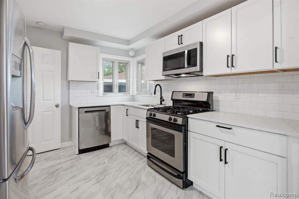 4685 Julius Boulevard, Westland, MI 48186 — Photo 15