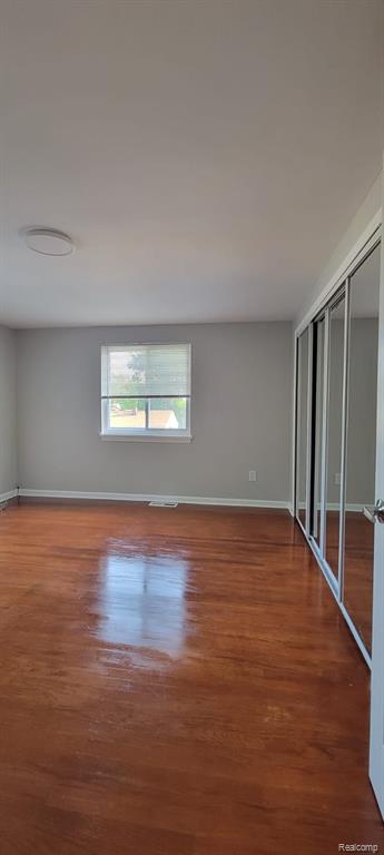 568 E DALLAS Avenue, Madison Heights, MI 48071 — Photo 20