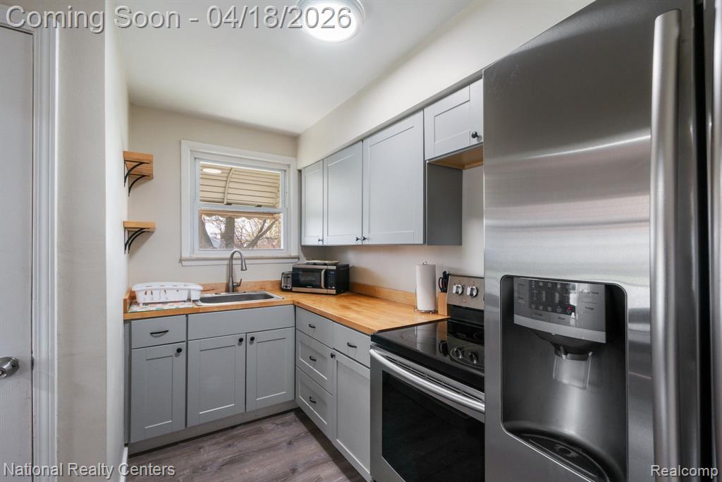 615 Lenox Avenue, Pontiac, MI 48340 — Photo 11