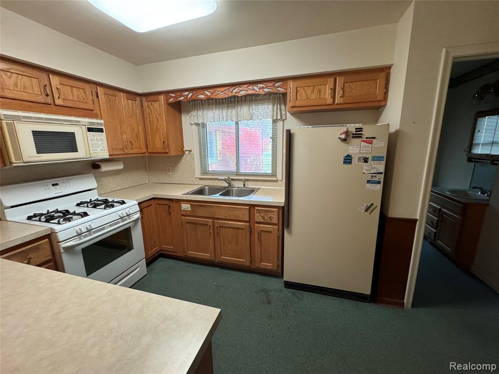 5374 Torrey Road, Flint, MI 48507 — Photo 4