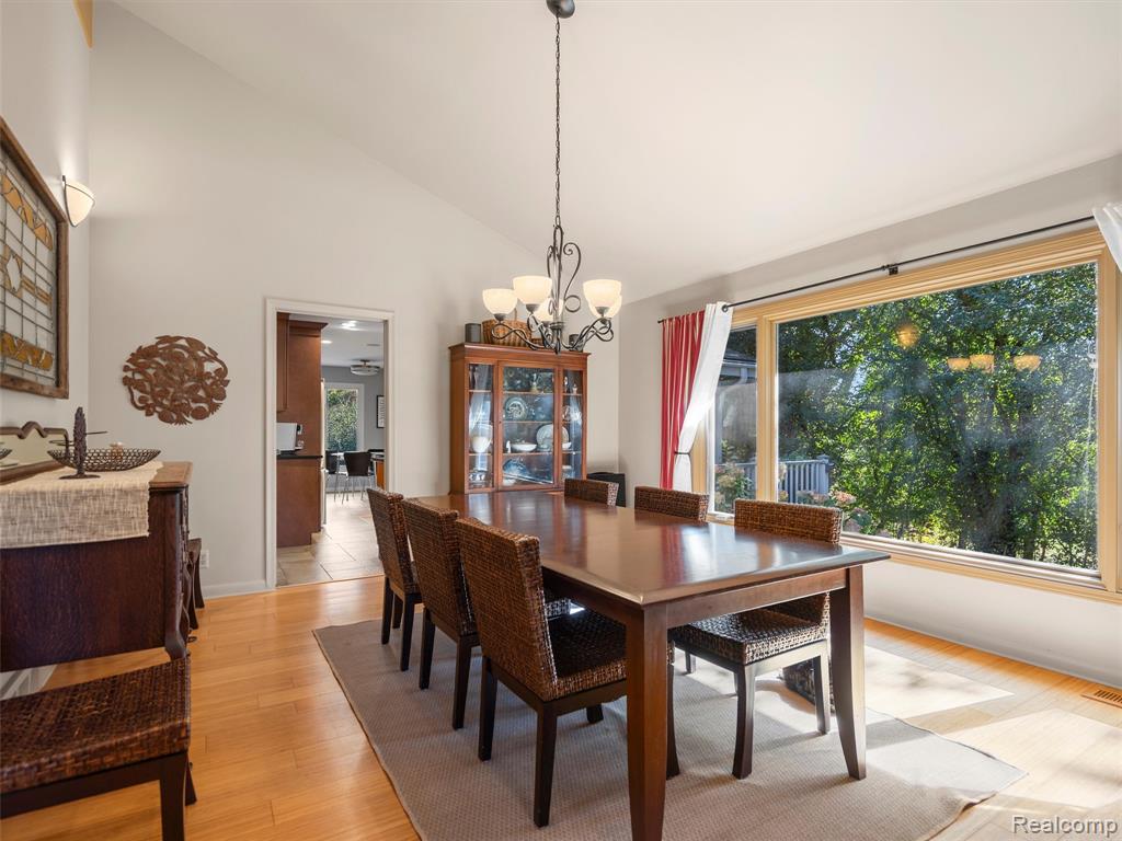 4351 Queens Way, Bloomfield Hills, MI 48304 — Photo 11