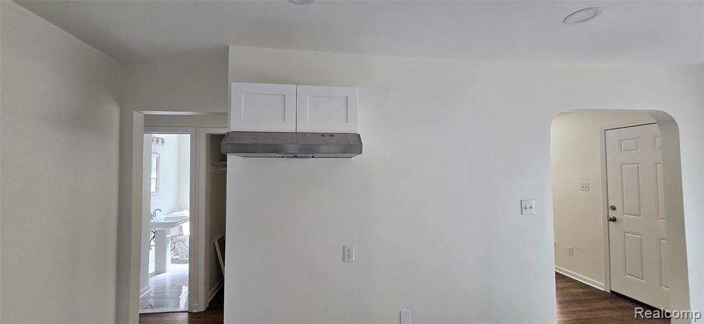 10476 DUPREY Street, Detroit, MI 48224 — Photo 22