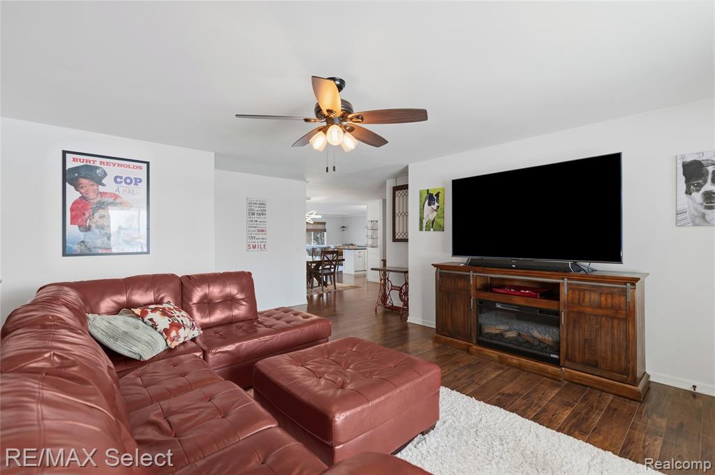 8548 Tim Tam Trail, Flushing, MI 48433 — Photo 18