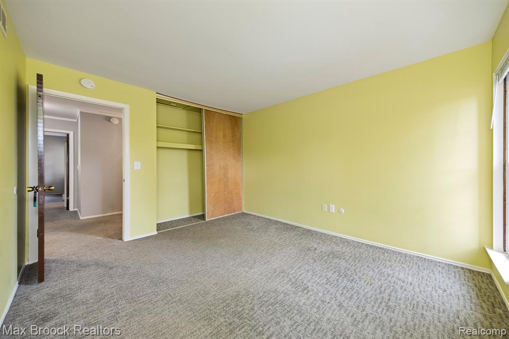 25260 GREENBROOKE #14 Drive, Southfield, MI 48033 — Photo 27