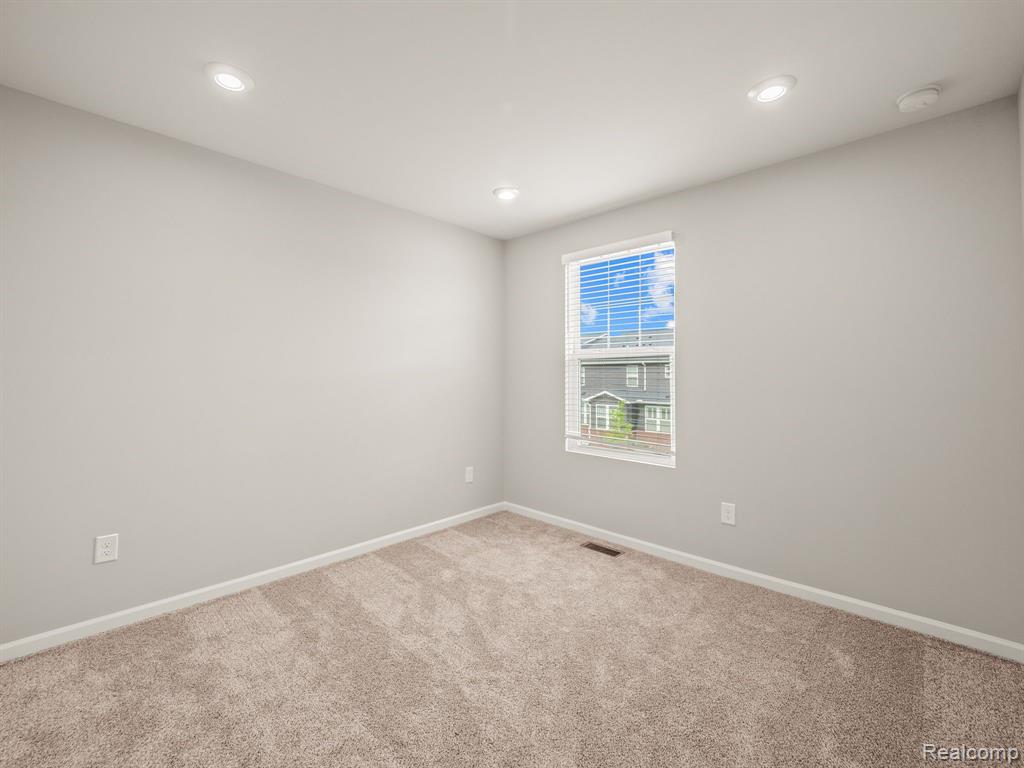4837 GLENORA Drive, Lake Orion, MI — Photo 20