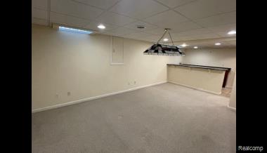 7411 MEADOWCREST, Orchard Lake Village, MI 48324 — Photo 22