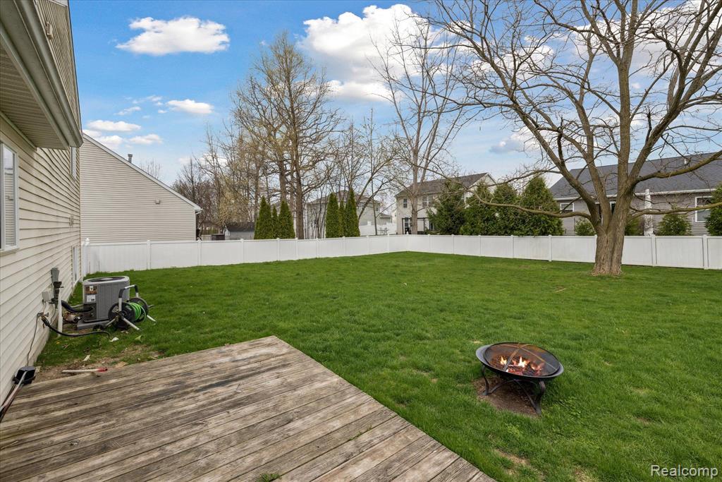 684 HAYSTACK Drive, Linden, MI 48451 — Photo 23