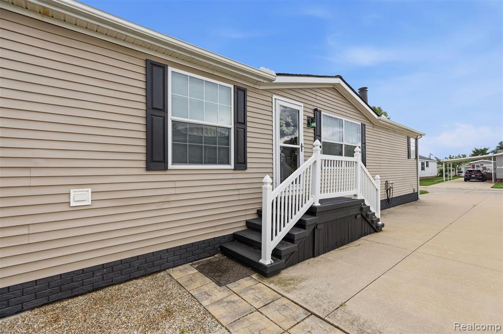 57510 Old Red Ln, Lenox, MI 48048 — Photo 25