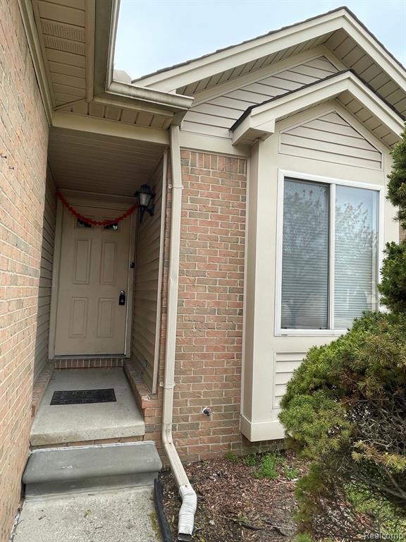 4048 HEATHERWOOD, Warren, MI 48092 — Photo 2