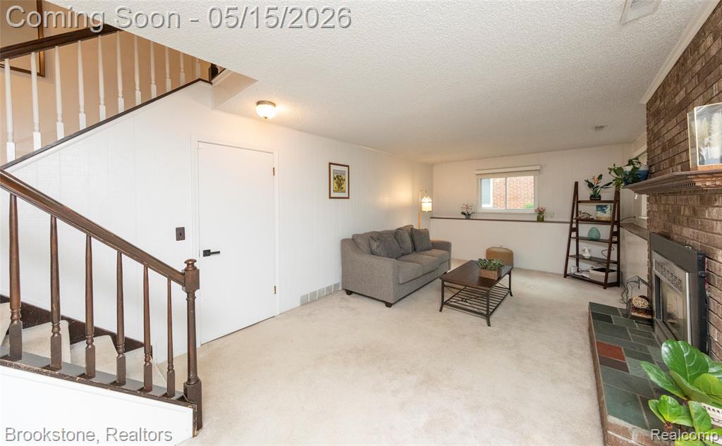 42088 Greenwood, Canton, MI 48187 — Photo 34