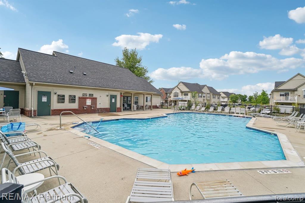 4090 HAMPTON RIDGE Boulevard, 56, Howell, MI 48843 — Photo 2