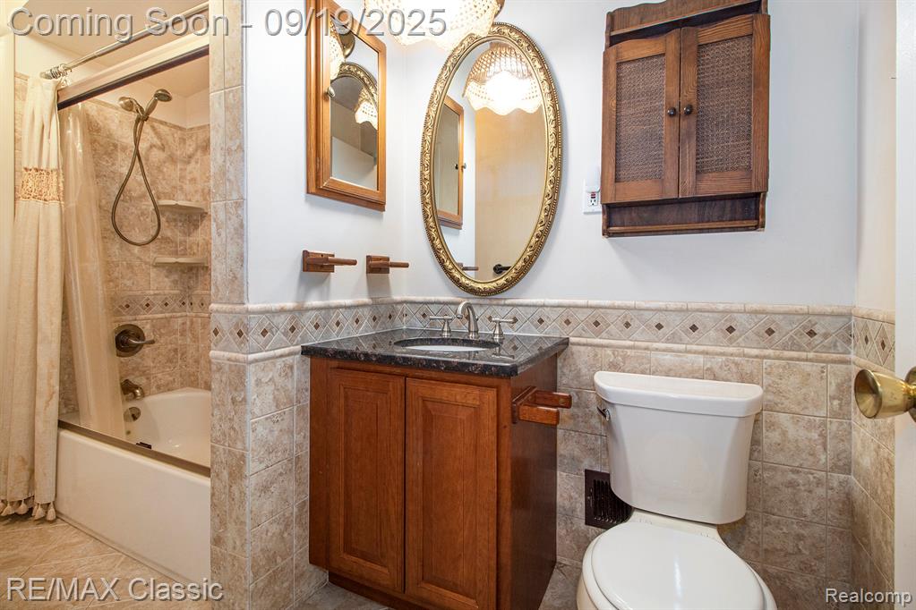 42245 Hammill Lane, Plymouth, MI 48170 — Photo 22