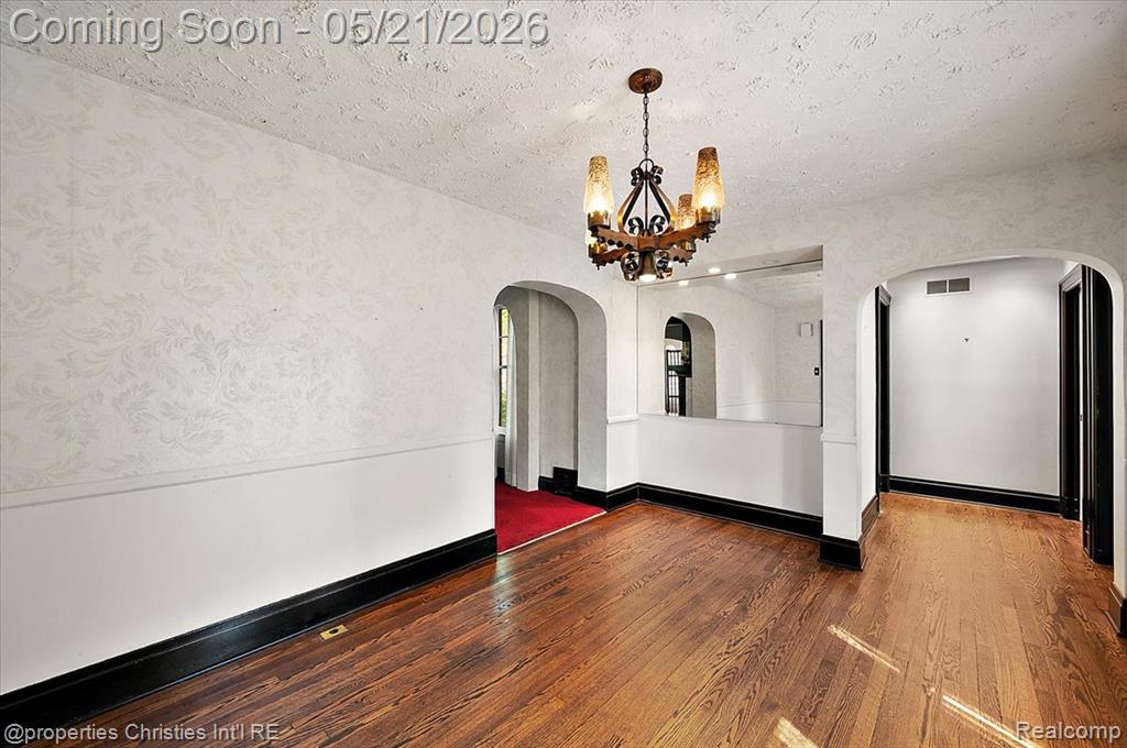 9820 Ingram Street, Livonia, MI 48150 — Photo 17