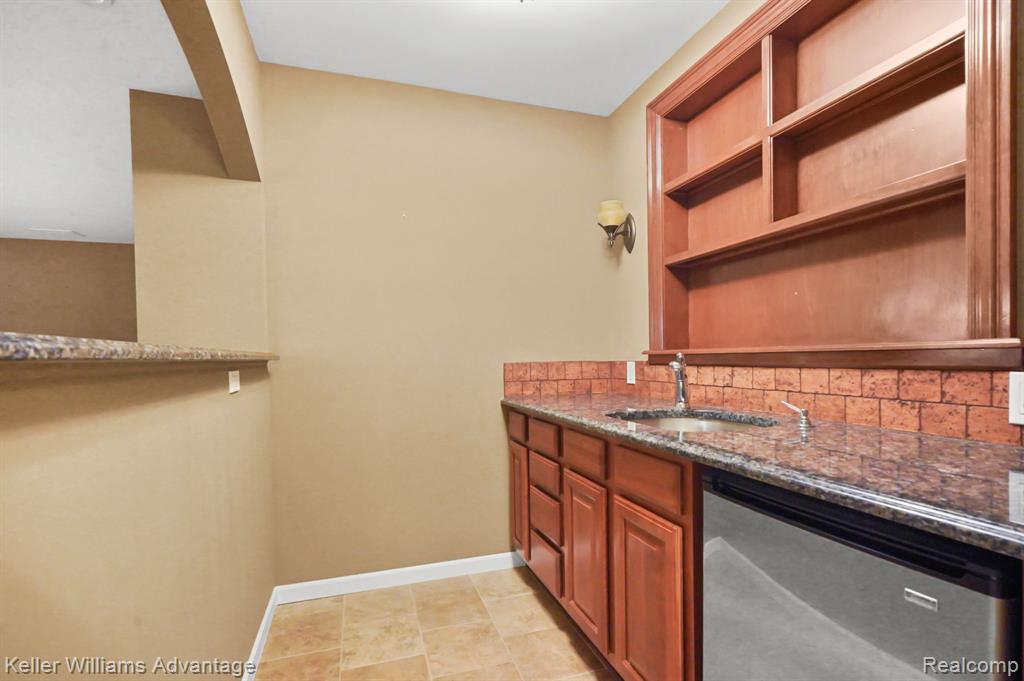 47232 MERION Circle, Northville, MI 48168 — Photo 55