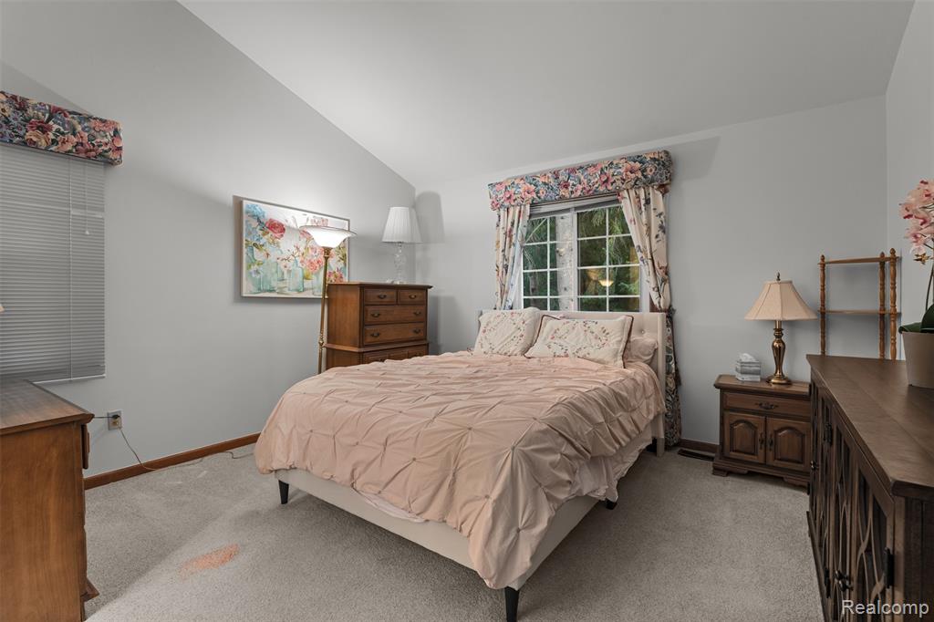 6859 Tangle Wood, Waterford, MI 48327 — Photo 21