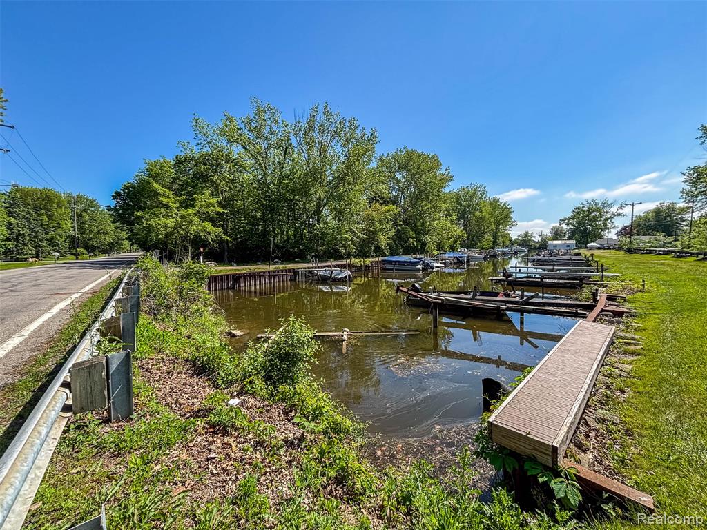 River Ln River Lane Boat Wls, Grosse Ile, MI 48138 — Photo 13