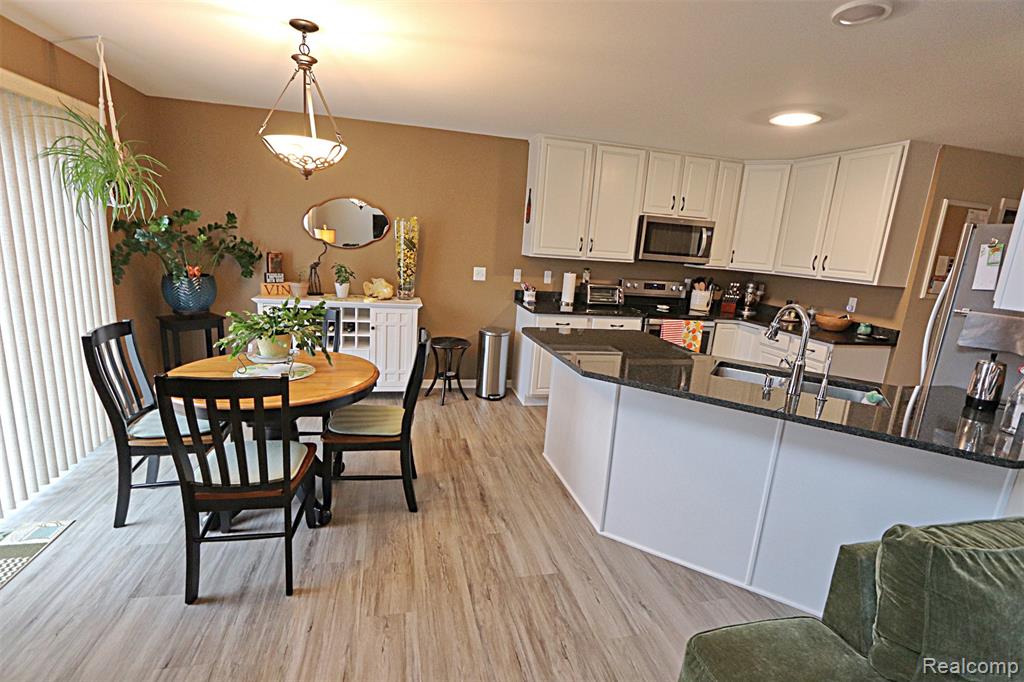 10139 Ridge Run Street, 9, Howell, MI 48855 — Photo 8